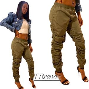 NWOT Olive Stacked windbreaker pants zipper Jogger Size Small